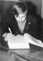 Центральная детская библиотека. Аглиулин Салих читатель с 1966 года